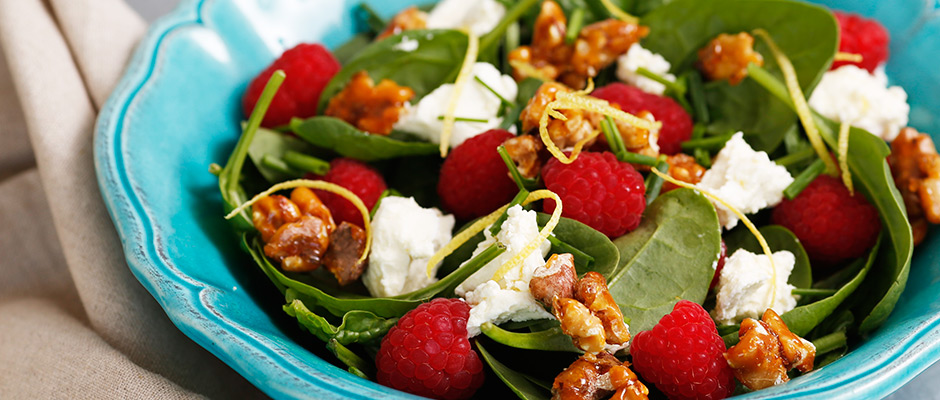 Raspberry,-spinach-and-Persian-feta-salad-with-salted-candied-walnuts